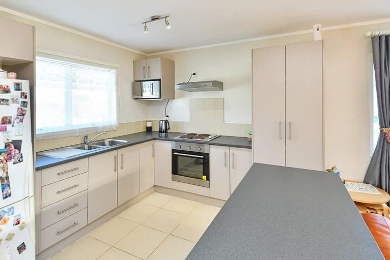 Photo of property in 1/20 Secretariat Place, Randwick Park, Auckland, 2105