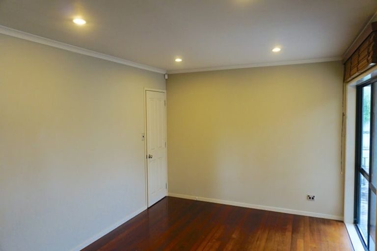 Photo of property in 5 Duntrune Road, Flat Bush, Auckland, 2016