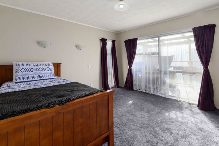 Photo of property in 15 Elmslie Place, Owhata, Rotorua, 3010