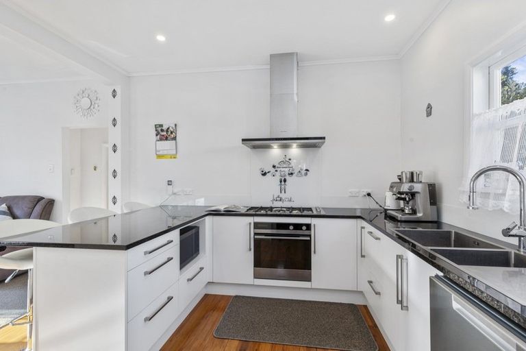 Photo of property in 89 Riverside Drive, Waiwhetu, Lower Hutt, 5010