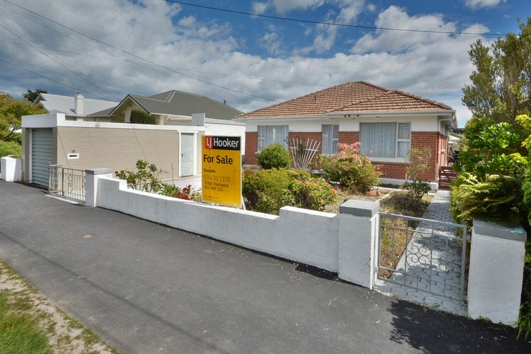 Photo of property in 18 Crest Street, Tainui, Dunedin, 9013