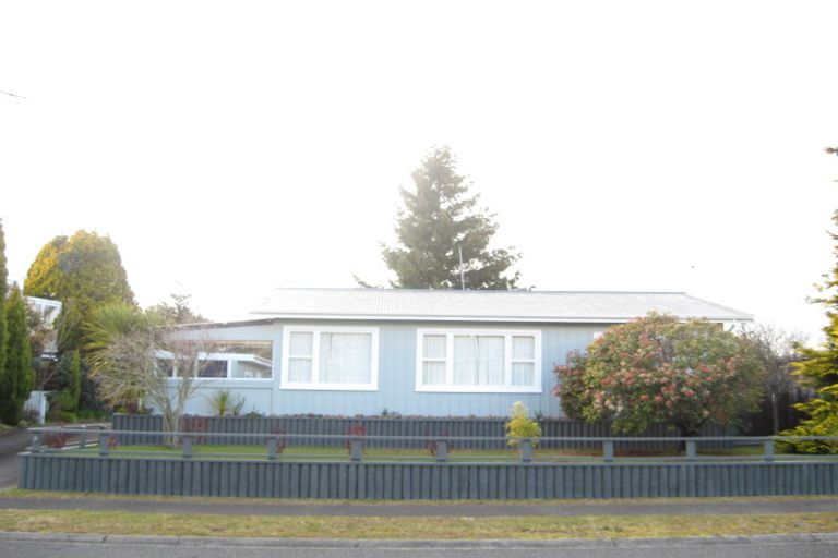 Photo of property in 3 Pokaka Crescent, Wharewaka, Taupo, 3330