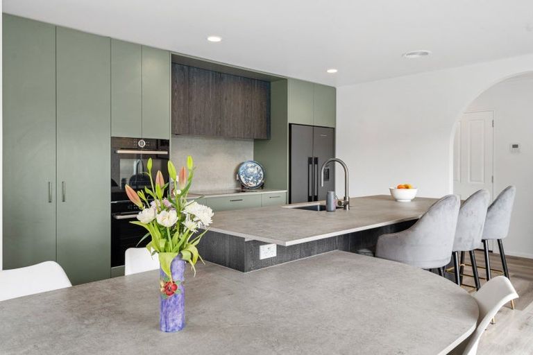 Photo of property in 137 Kent Street, Carterton, 5713