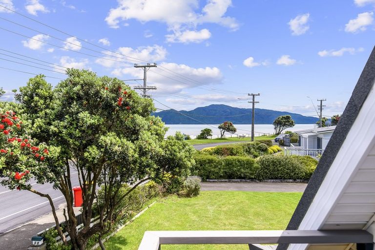 Photo of property in 58a Wharemauku Road, Raumati Beach, Paraparaumu, 5032