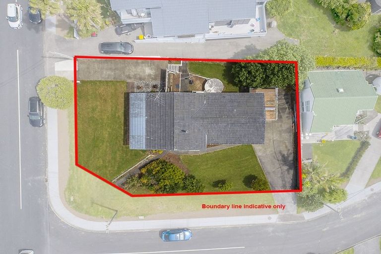 Photo of property in 64 Stanmore Bay Road, Stanmore Bay, Whangaparaoa, 0932
