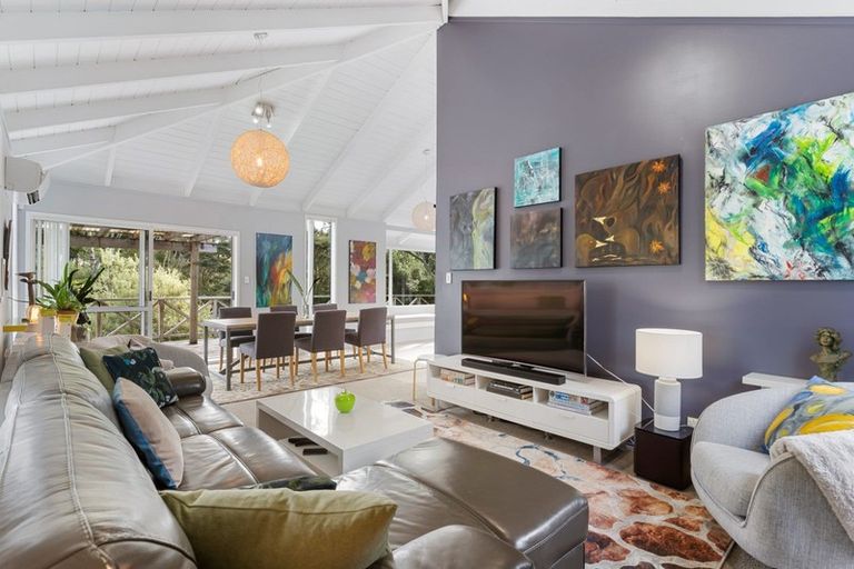 Photo of property in 1/39 Saffron Street, Birkdale, Auckland, 0626