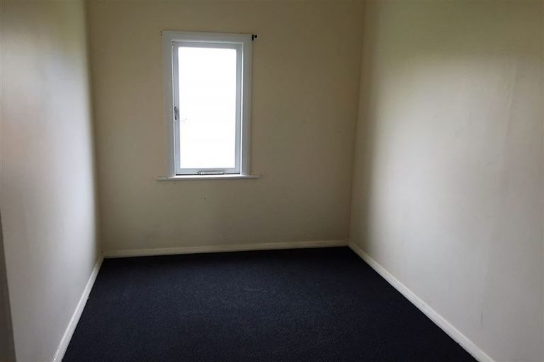 Photo of property in 16 Beach Road, Castlecliff, Whanganui, 4501