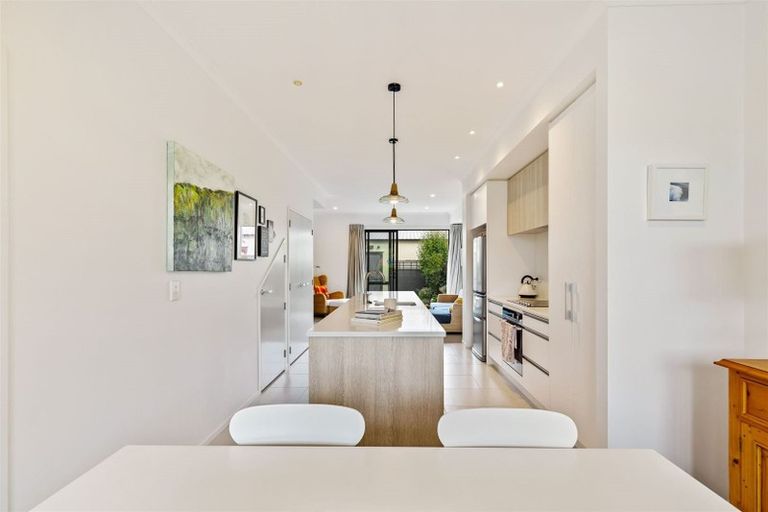 Photo of property in 33 De Havilland Road, Hobsonville, Auckland, 0616