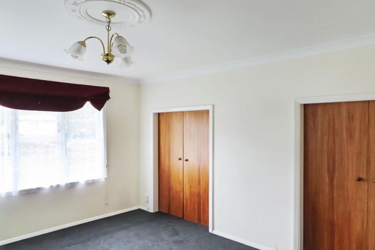 Photo of property in 16 Peel Place, Wainuiomata, Lower Hutt, 5014