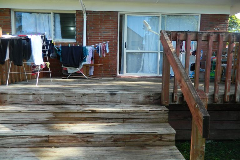 Photo of property in 2/6 Keldale Place, Forrest Hill, Auckland, 0620