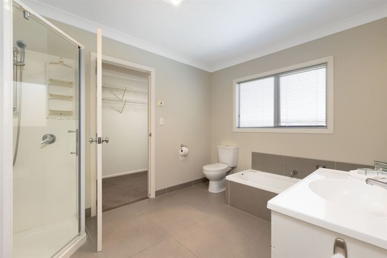 Photo of property in 6 Veda Place, Pyes Pa, Tauranga, 3112