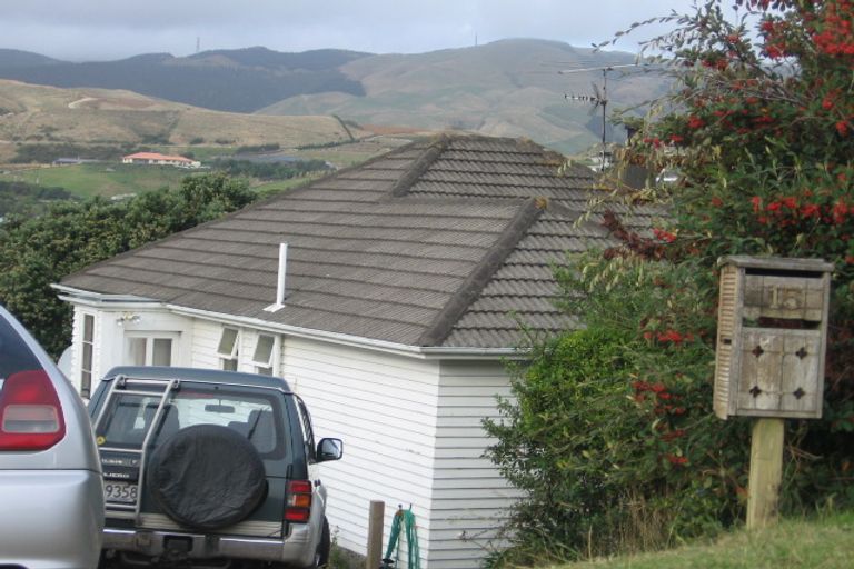 Photo of property in 15 Mascot Street, Tawa, Wellington, 5028