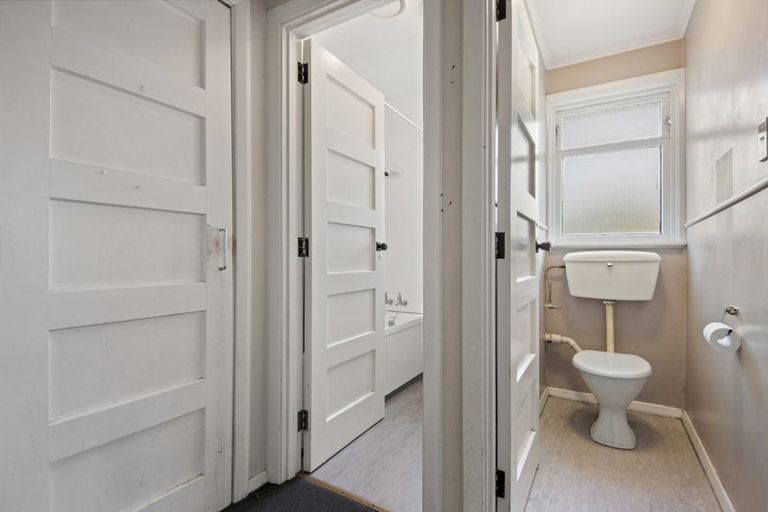 Photo of property in 18 Paddington Street, Northcote, Christchurch, 8052