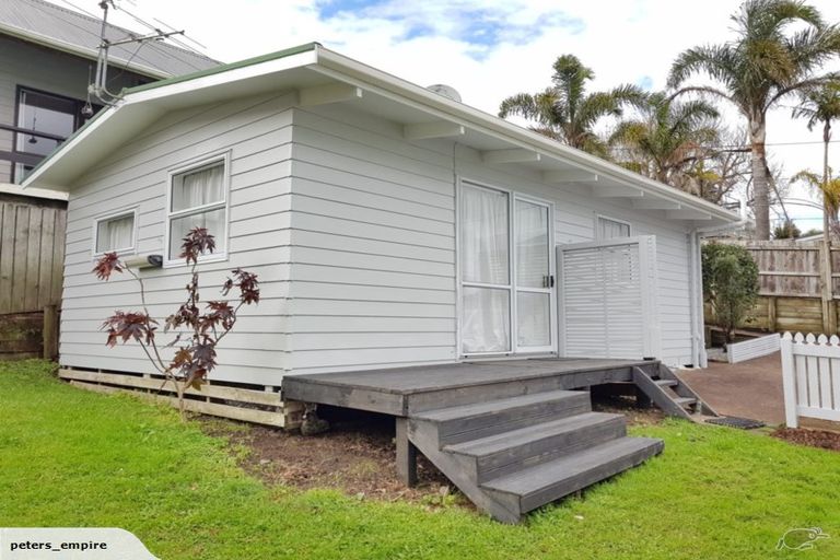 Photo of property in 3/60 Roberton Road, Avondale, Auckland, 1026