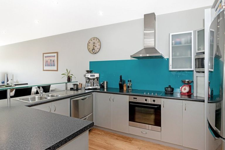 Photo of property in Bay View, 9/90 Customhouse Street, Gisborne, 4010