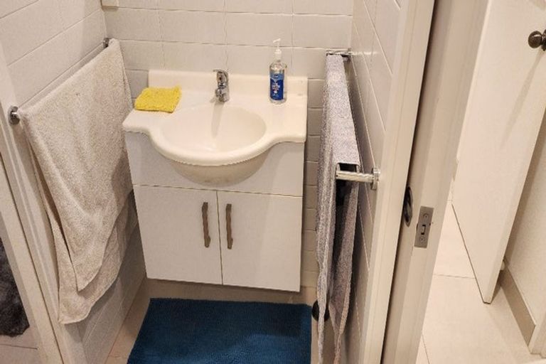 Photo of property in 1/12 Pluto Place, Beach Haven, Auckland, 0626