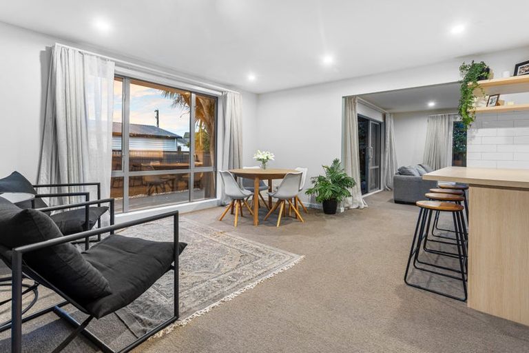 Photo of property in 7 Lake Terrace Road, Burwood, Christchurch, 8061