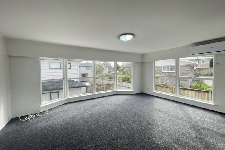 Photo of property in 30 Ramillies Place, Glenfield, Auckland, 0629