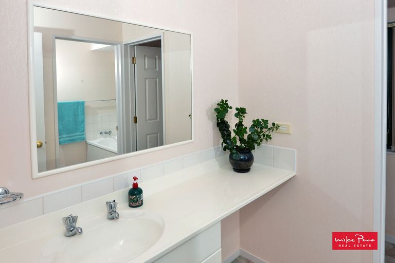 Photo of property in 11 Timandra Place, Te Kamo, Whangarei, 0112