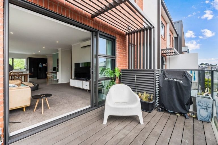 Photo of property in 1 Danga Lane, Hobsonville, Auckland, 0616