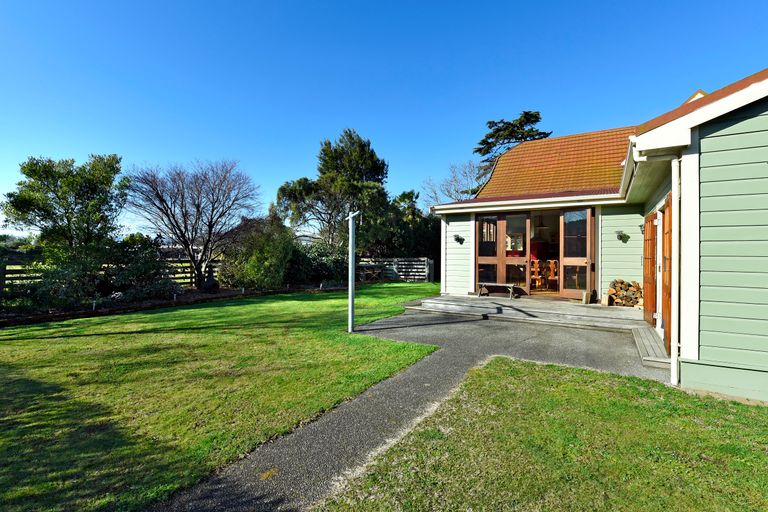 Photo of property in 145 Whitby Road, Wakefield, 7025