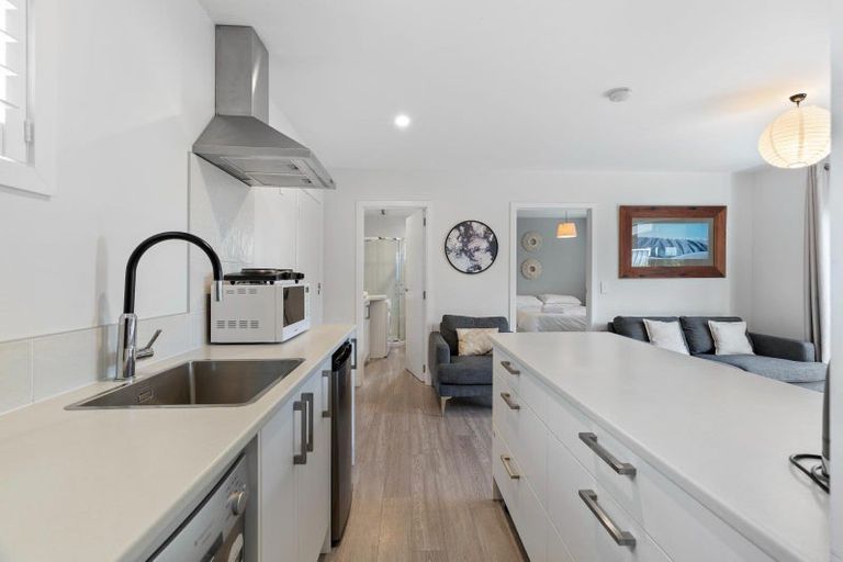 Photo of property in 11 Glenfiddich Road, Jacks Point, Queenstown, 9371