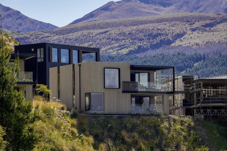 Photo of property in 13 Old Homestead Place, Kawarau Falls, Queenstown, 9300