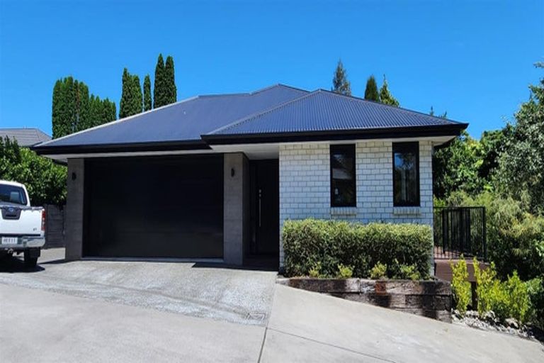 Photo of property in 69 Tawavale Street, Pukehangi, Rotorua, 3015