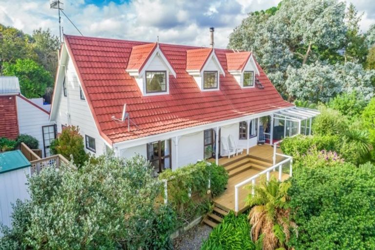 Photo of property in 10 Pitoitoi Street, Otaihanga, Paraparaumu, 5036