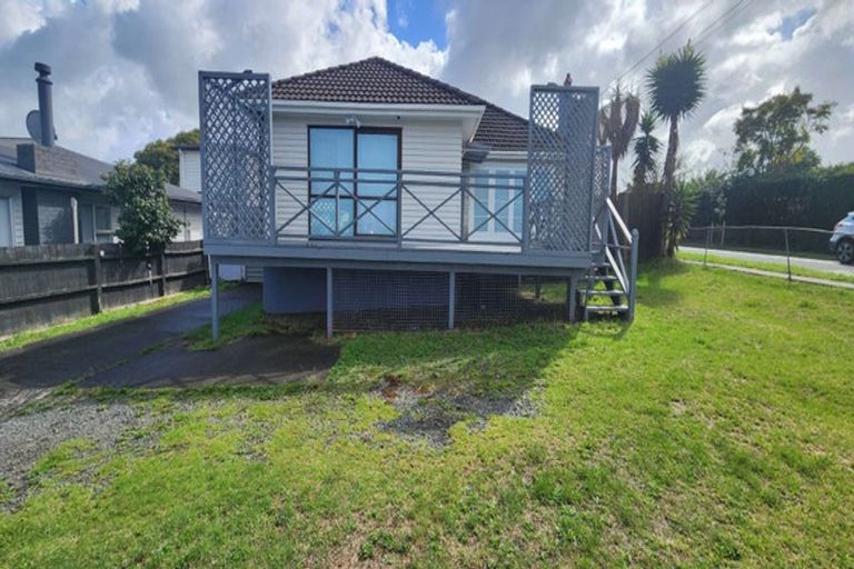 Photo of property in 273 Puhinui Road, Papatoetoe, Auckland, 2025