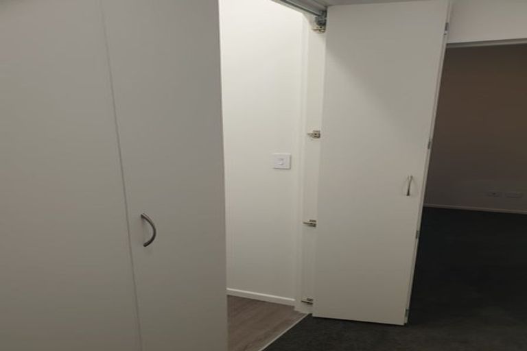 Photo of property in 4b Wattle Road, Sunnyvale, Auckland, 0612