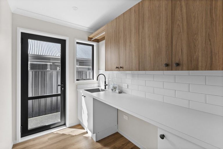 Photo of property in 77 Brookvale Road, Havelock North, 4130