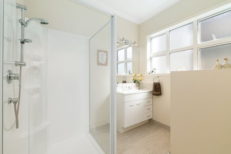 Photo of property in 444 Otumoetai Road, Otumoetai, Tauranga, 3110