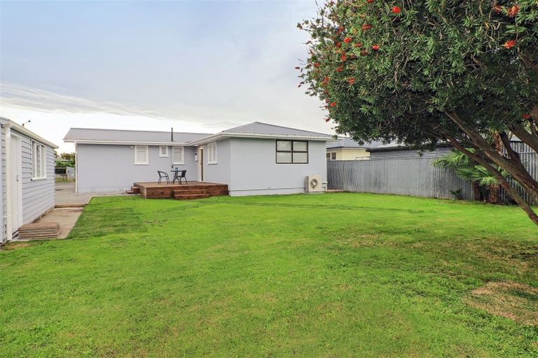 Photo of property in 9 Dover Road, Flaxmere, Hastings, 4120