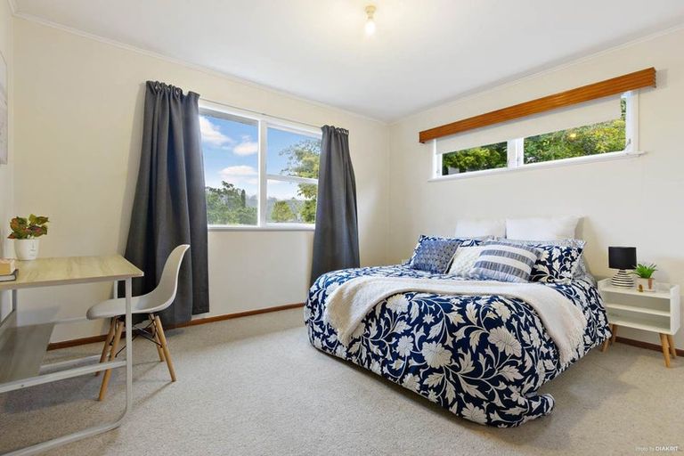 Photo of property in 28 Hilling Street, Titirangi, Auckland, 0604