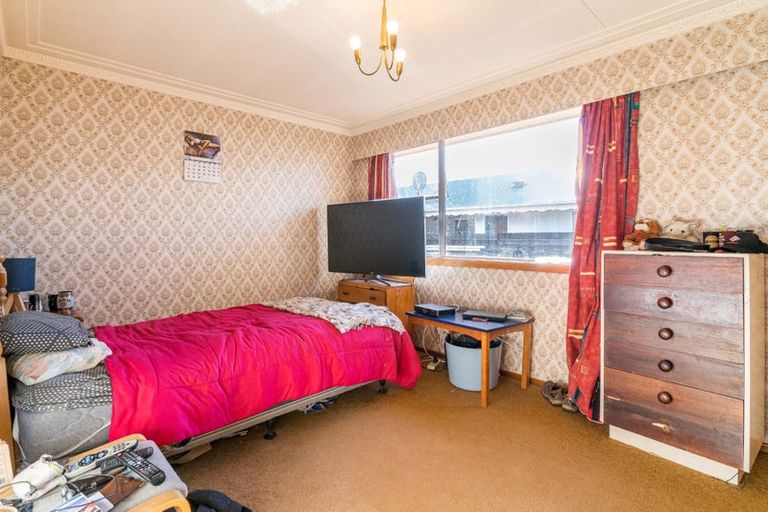 Photo of property in 207 Oxford Street, South Dunedin, Dunedin, 9012