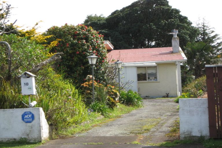 Photo of property in 10 George Street, Waitara, 4320