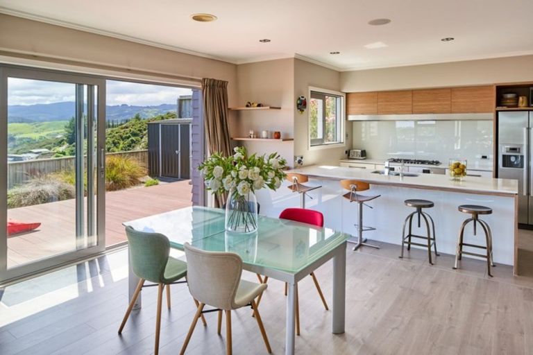 Photo of property in 49 Endeavour Drive, Whitby, Porirua, 5024