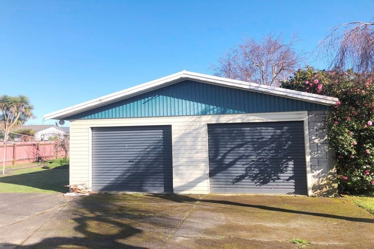 Photo of property in 10 William Street, Levin, 5510