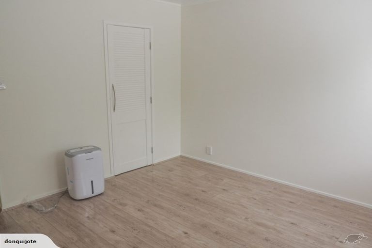 Photo of property in 164 Sunset Road, Unsworth Heights, Auckland, 0632