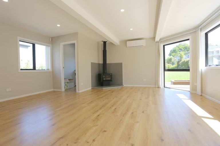 Photo of property in 128 Beach Road, Castor Bay, Auckland, 0620