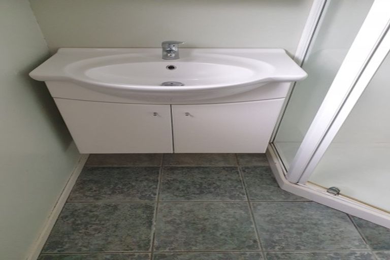 Photo of property in 5 Ponui Place, Mairangi Bay, Auckland, 0630