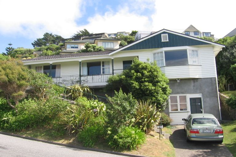 Photo of property in 28 Winston Street, Crofton Downs, Wellington, 6035