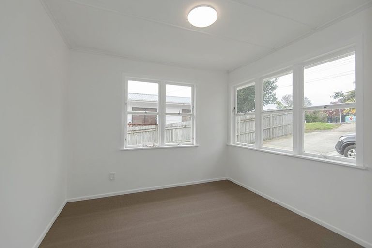 Photo of property in 41 Manuka Road, Bayview, Auckland, 0629
