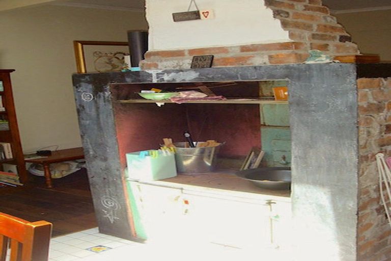 Photo of property in 44 Rolleston Street, Mount Cook, Wellington, 6021