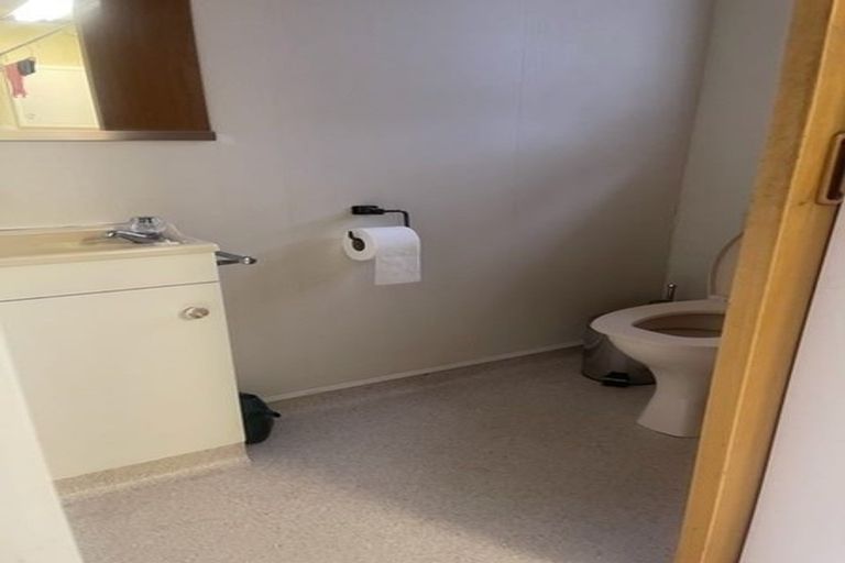 Photo of property in 2/35 Collingwood Street, Waterloo, Lower Hutt, 5011