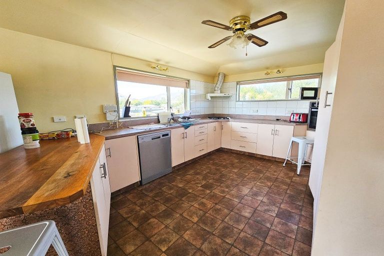 Photo of property in 112 Inniscort Street, Cromwell, 9310