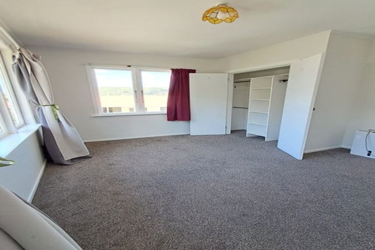 Photo of property in 107 Parkvale Road, Karori, Wellington, 6012