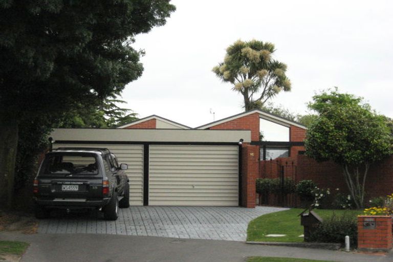 Photo of property in 10 Brigadoon Place, Avonhead, Christchurch, 8042