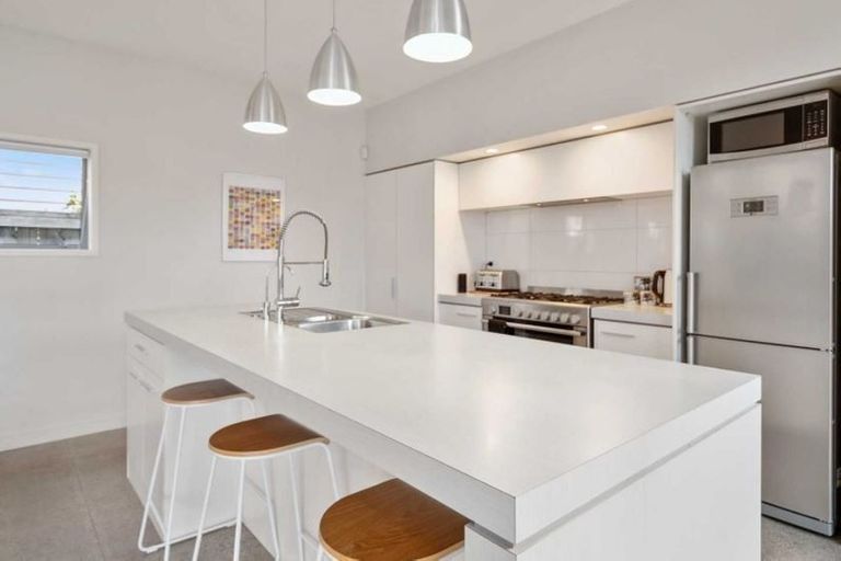 Photo of property in 11 Coprosma Close, Papamoa Beach, Papamoa, 3118